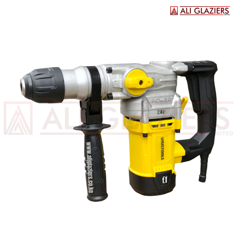 UYUSTOOLS ROTATORY HAMMER DRILL + TOOL KIT 1050W