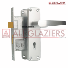 YALE 2 LEVER LOCK WITH SILVER ALUMINIUM HANDLE