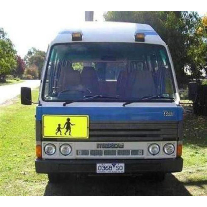 ASIA COMBI/MAZDA T3500 M/BUS FRON WINDSCREENRE