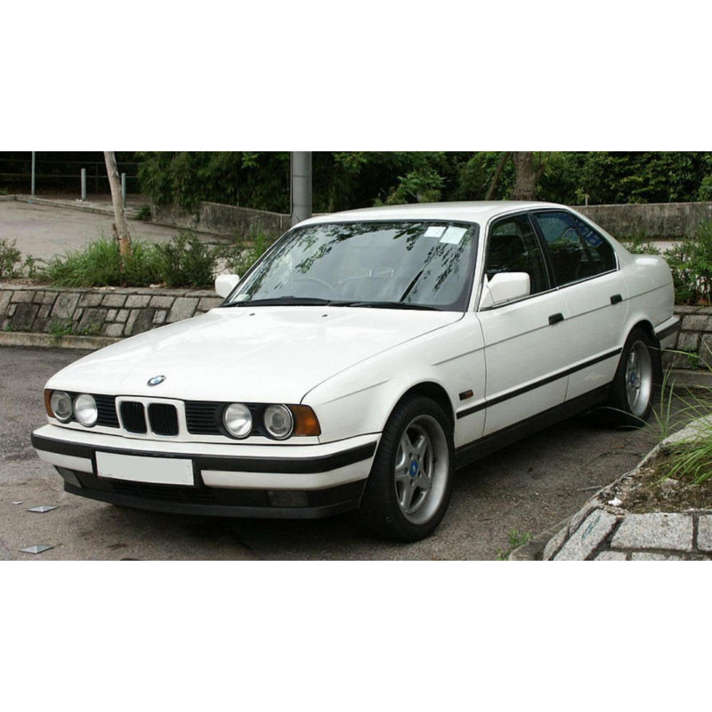 BMW 3 SERIE E36 S/HATCH BACK90-98 W/G 95 IMPORTED  FRONT WINDSCREEN 