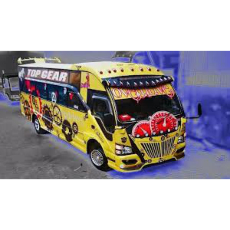 CHODA PAL FRONT HALF WINDSCREEN LAMINATED RIGHT HAND SIDE