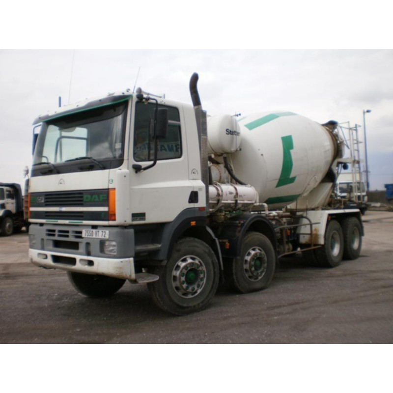 DAF LORRY 85  CP FRONT WINDSCREEN LAMINATED