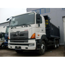 HINO 700 SERIES  FRONT WINDSCREEN  Y007 IMPORTED 