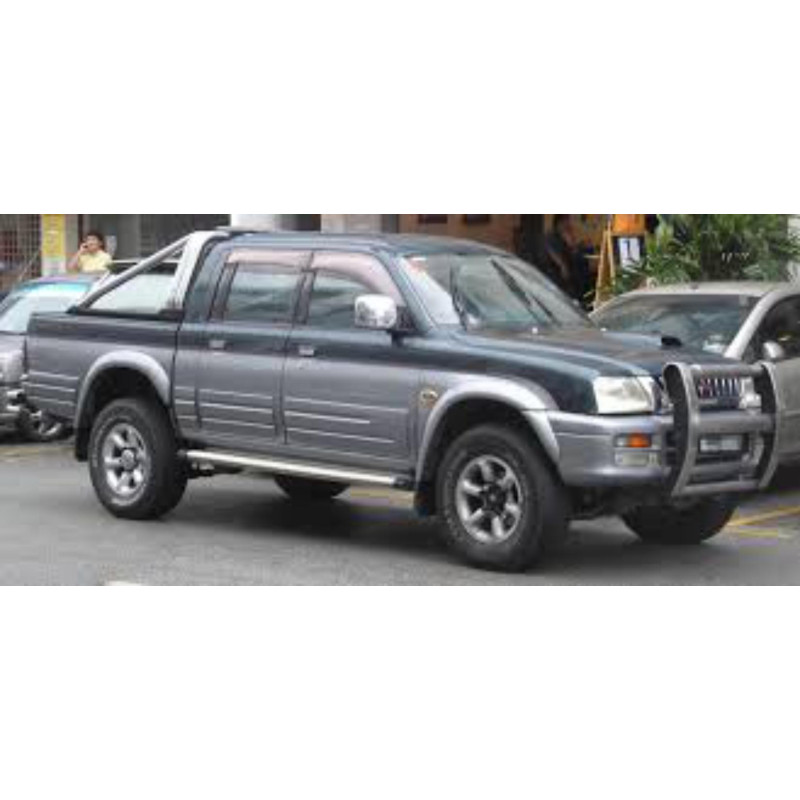 ISUZU L-200 (NEW MODEL) FRONT WINDSCREEN LAMINATED