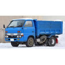ISUZU TLD 250 FRONT WINDSCREEN LAMINATED 