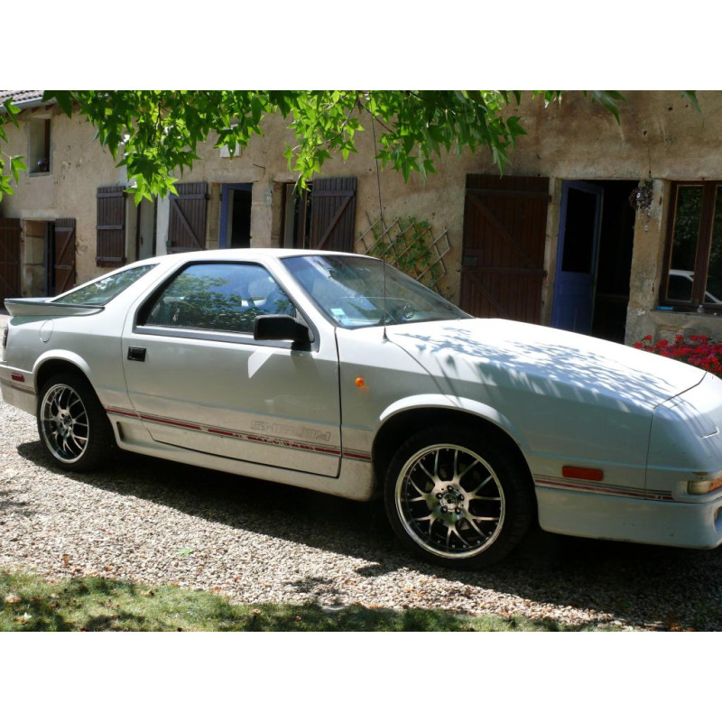 ISUZU UHURU  FRONT WINDSCREENREEN LAMINATED