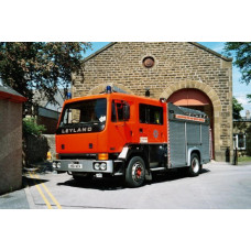 LEYLAND FREIGHTER S/S FRONT WINDSCREEN LAMINATED