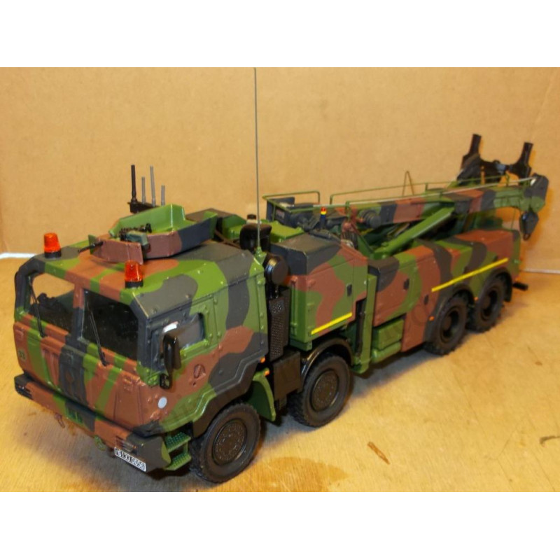 MASTER FIGHTER FRONT WINDSCREEN RIGHT HAND SIDE