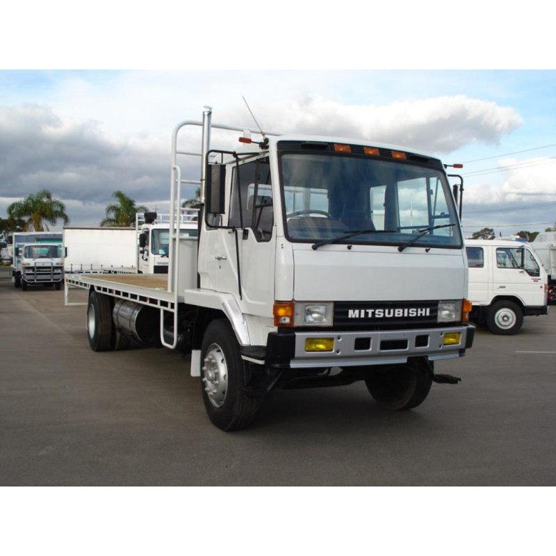 MITSUBISHI FIGHTER CAB OVER TRUCK WIDE FRONT WINDSCREEN  IMPORTED 