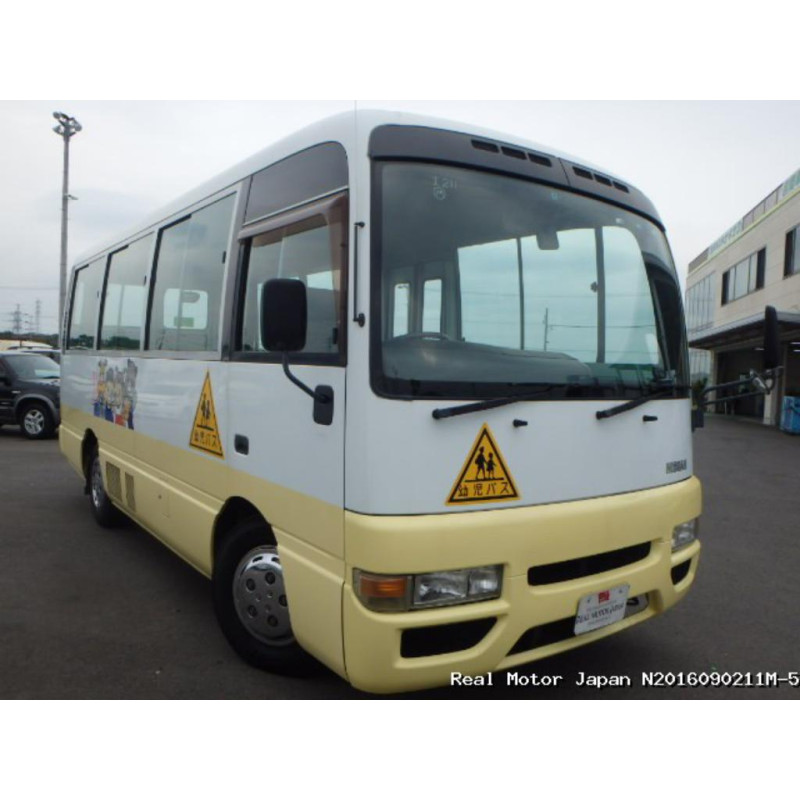 NISSAN CIVILIAN BUS2000  FRONT WINDSCREEN  IMPORTED 