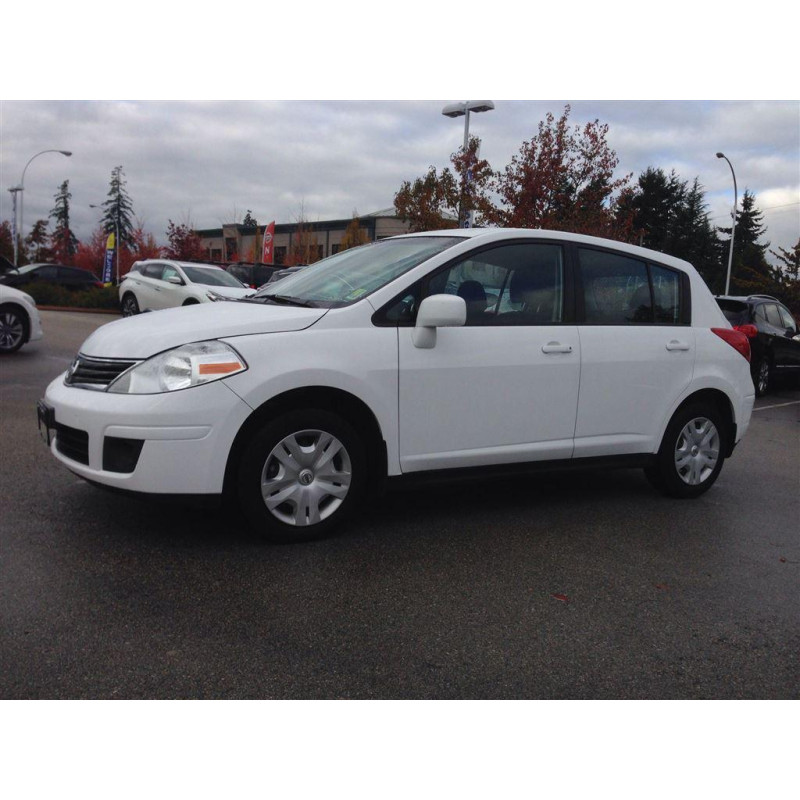 NISSAN CWC 350 FRONT WINDSCREEN LAMINATED