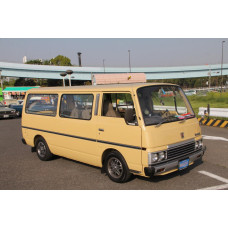 NISSAN E23 REAR WINDSCREEN TUFF