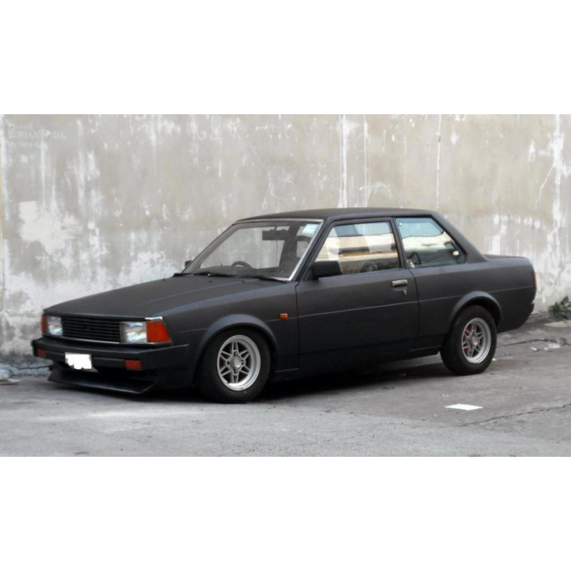 TOYOTA COROLLA KE70 SALOON REAR WINDSCREEN LA