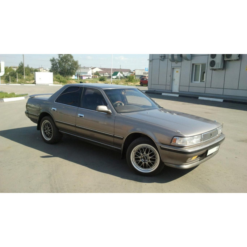 TOYOTA CRESTA SX80/GX 81 FRONT WINDSCREEN LAM