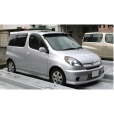 TOYOTA FUNCARGO FRONT WINDSCREEN