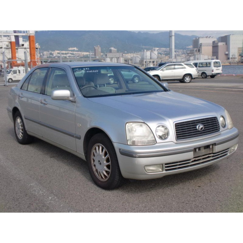 TOYOTA PROGRESS JG10 FRONT WINDSCREEN CP