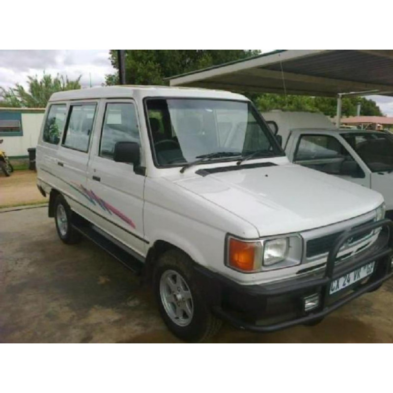 TOYOTA VENTURE/STALLION REAR WINDSCREEN